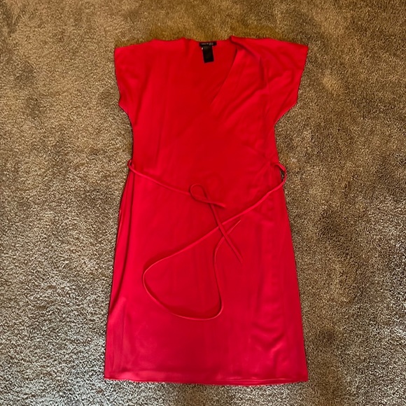 Kenneth Cole Red Wrap Dress. Size M - Picture 2 of 7